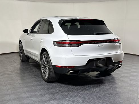 Certified 2020 Porsche Macan AWD/4WD image 3