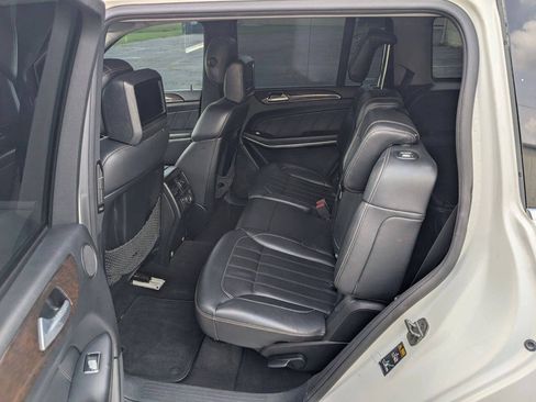 Used 2014 Mercedes-Benz GL 450 4MATIC image 29