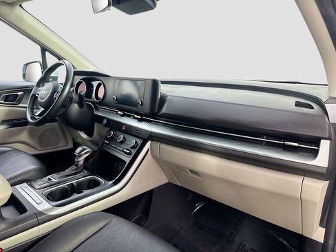 Used 2022 Kia Carnival LX FWD image 35