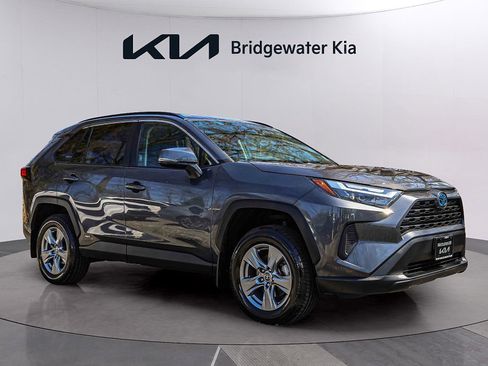 Used 2024 Toyota RAV4 LE AWD/4WD image 7