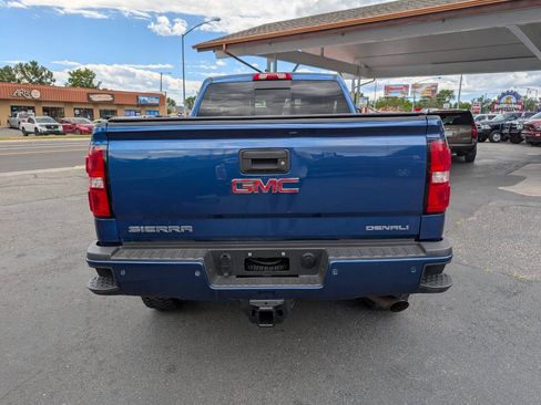 Used 2017 GMC Sierra 2500 Denali AWD/4WD image 6