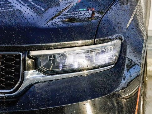 Certified 2024 Jeep Grand Cherokee L Limited w/ Luxury Tech Group II image 5