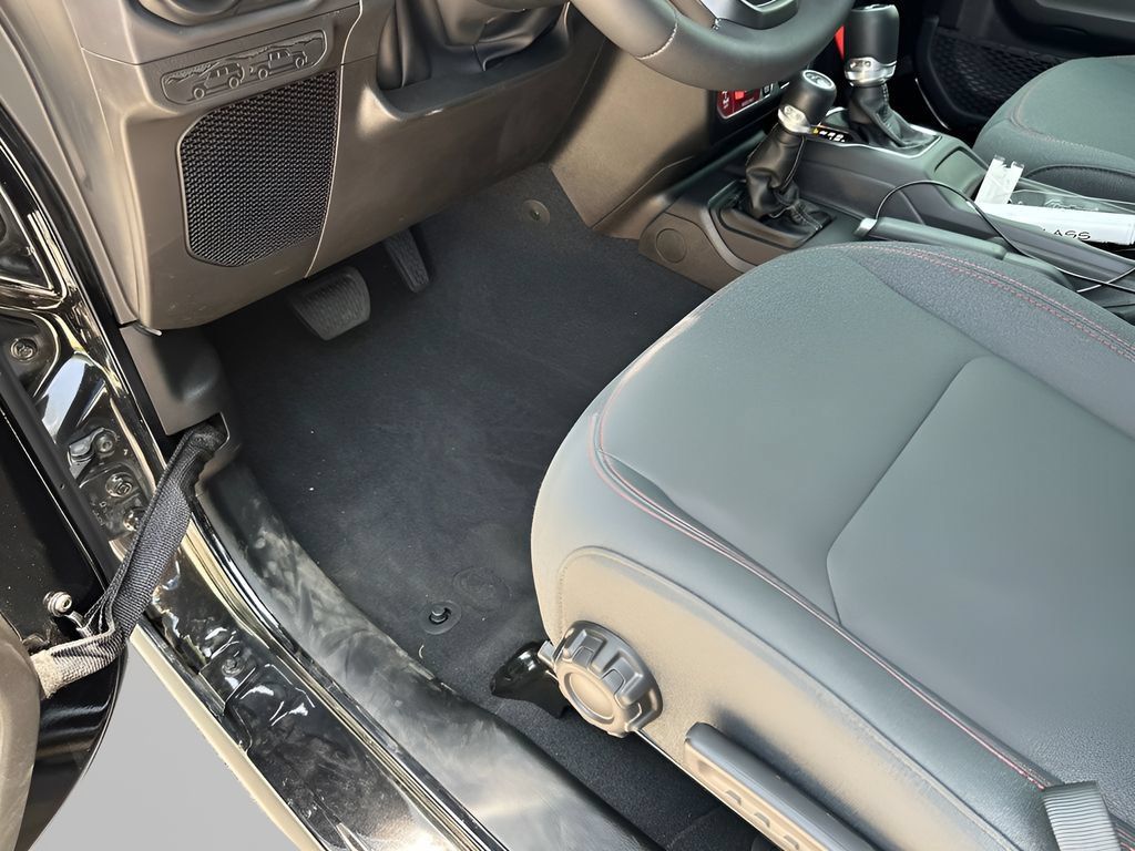 New 2025 Jeep Wrangler Unlimited Rubicon w/ Safety Group AWD/4WD image 23