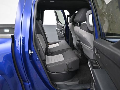 Used 2024 Toyota Tacoma TRD Sport image 30