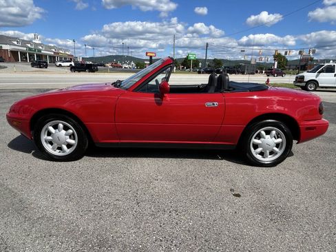 Used 1991 MAZDA MX-5 Miata RWD image 10