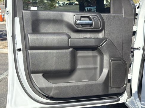 Used 2025 GMC Sierra 2500 Pro image 16