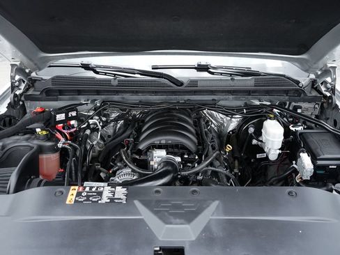 Used 2017 Chevrolet Silverado 1500 LTZ Z71 w/ LTZ Plus Package AWD/4WD image 13