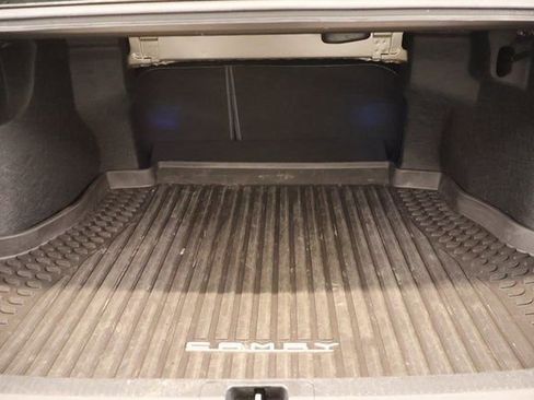 Used 2018 Toyota Camry LE image 26