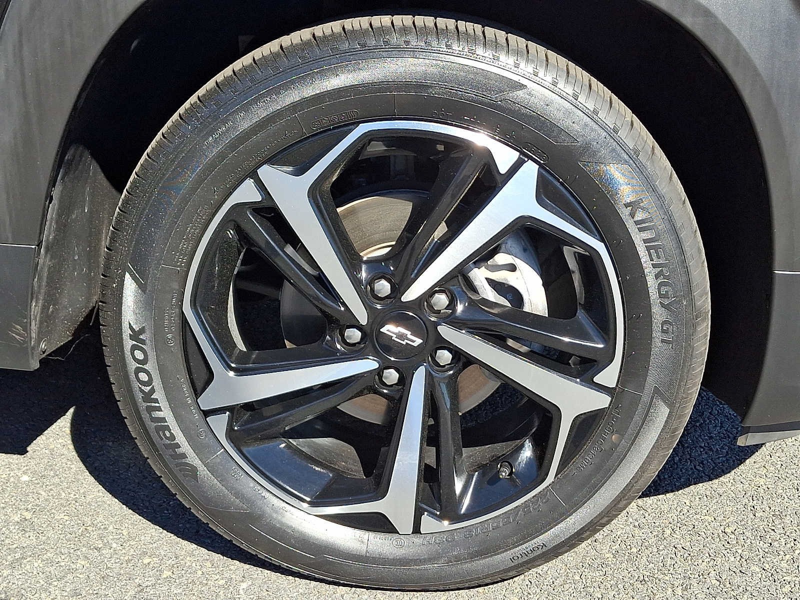 Used 2023 Chevrolet TrailBlazer RS w/ Sun and Liftgate Package FWD image 8
