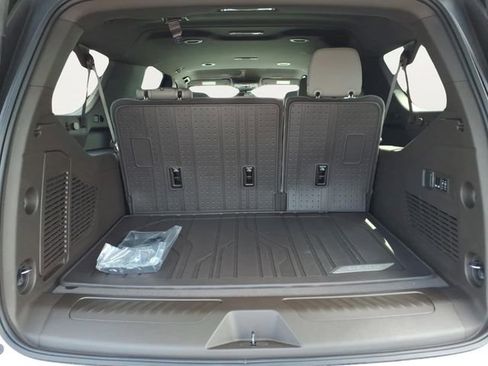 New 2026 Chevrolet Suburban LT w/ Comfort Package AWD/4WD image 21