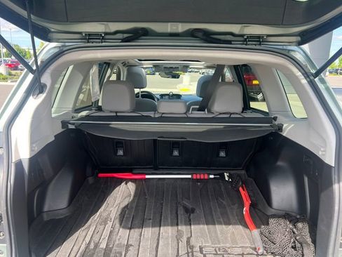Used 2017 Subaru Forester 2.5i Limited AWD/4WD image 18