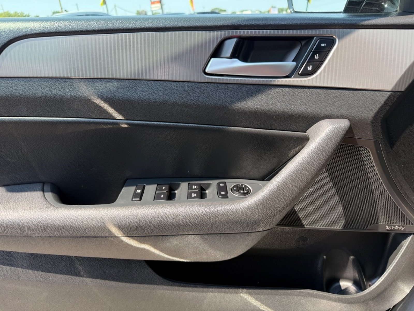 Used 2018 Hyundai Sonata Limited FWD image 37