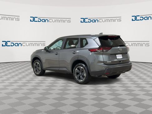 Used 2024 Nissan Rogue SV FWD image 6