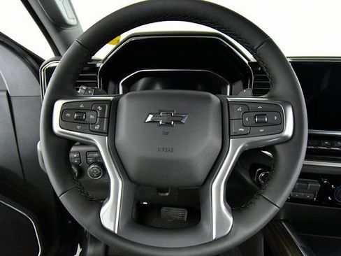 New 2026 Chevrolet Silverado 1500 LT Trail Boss w/ Convenience Package II image 2