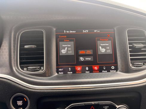 Used 2018 Dodge Charger R/T image 32