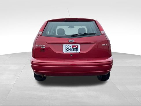 Used 2005 Ford Focus ZX5 Hatchback image 23