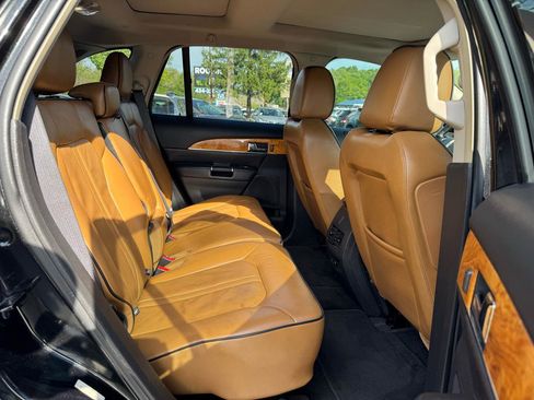 Used 2015 Lincoln MKX AWD w/ Equipment Group 102A image 16