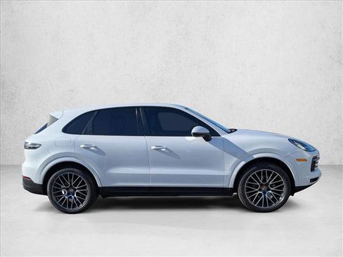 Used 2019 Porsche Cayenne image 4