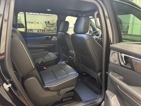 Used 2026 Buick Enclave Avenir w/ Super Cruise Package AWD/4WD image 17