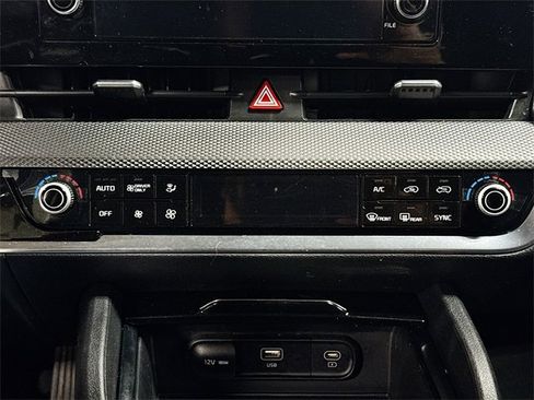 Used 2023 Kia Sportage LX image 15