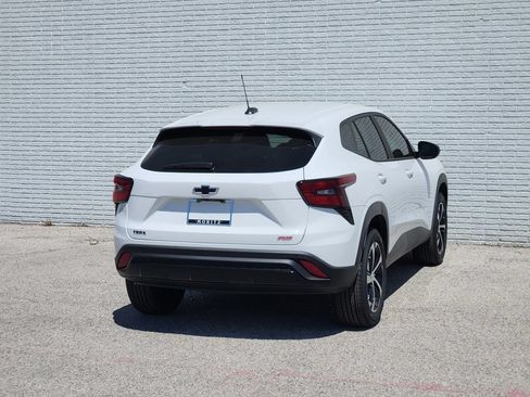 New 2026 Chevrolet Trax RS FWD image 4
