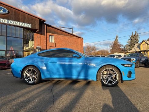 Used 2024 Ford Mustang GT Premium image 2