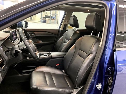 Used 2023 Nissan Rogue SL image 10