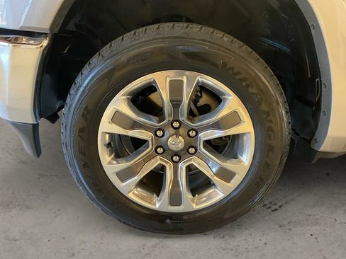 Certified 2022 RAM 1500 Limited image 16