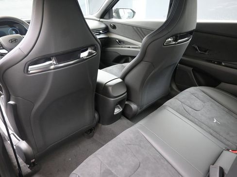 New 2025 Hyundai Elantra N image 18