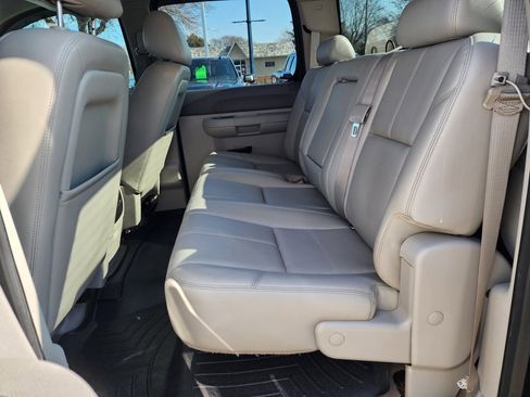 Used 2013 Chevrolet Silverado 2500 LT w/ Interior Plus Package image 16