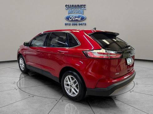 Used 2023 Ford Edge SEL image 7