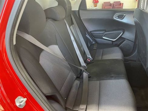 Used 2023 Kia Soul LX image 24
