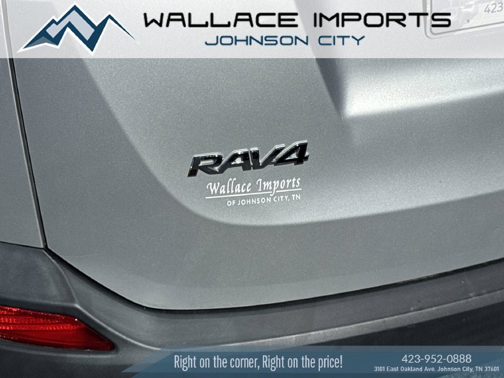Used 2015 Toyota RAV4 LE AWD/4WD image 12