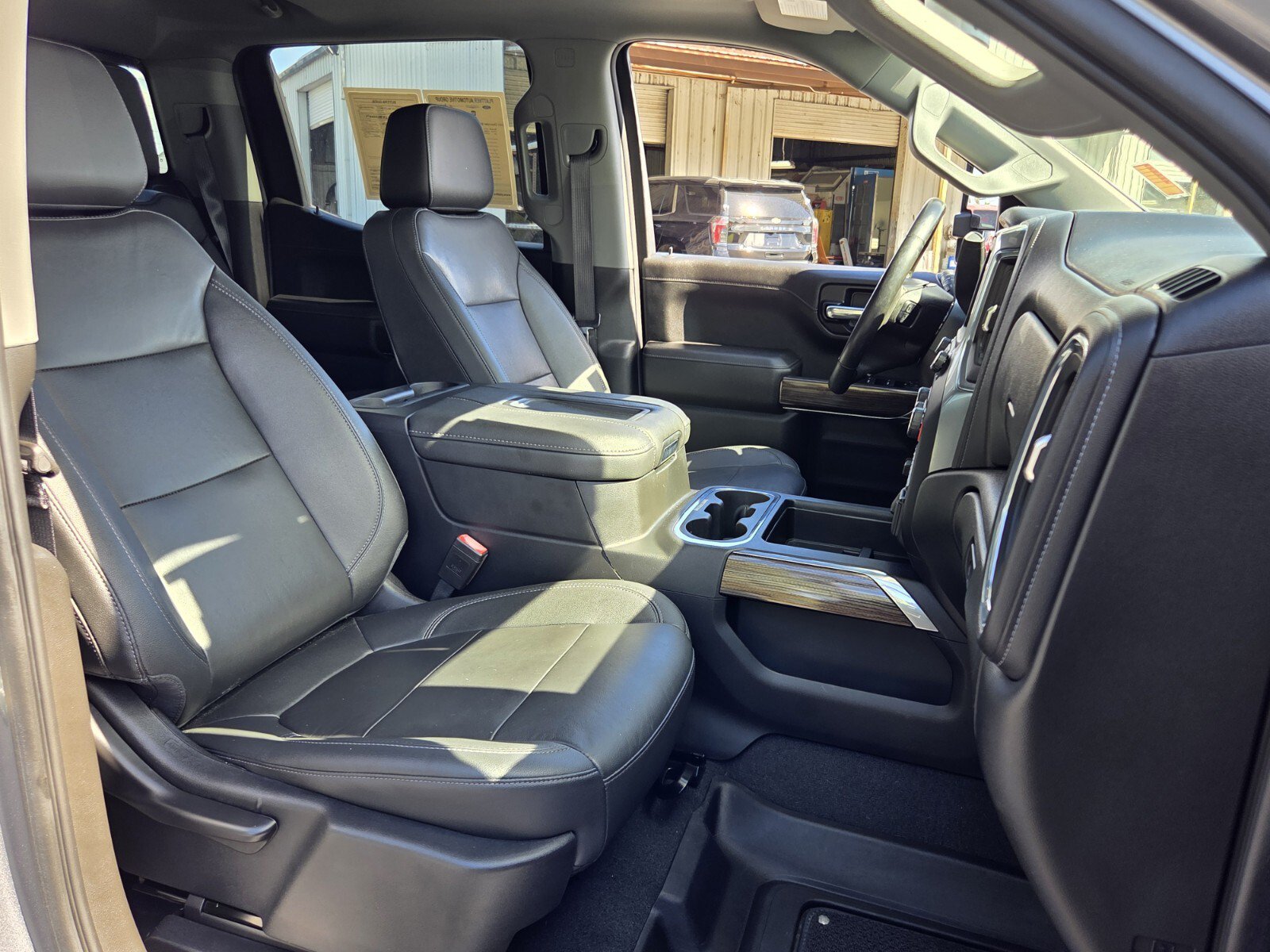 Used 2021 Chevrolet Silverado 1500 LT Trail Boss w/ Convenience Package II AWD/4WD image 17