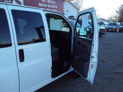 Used 2013 Chevrolet Express 1500 LS image 13