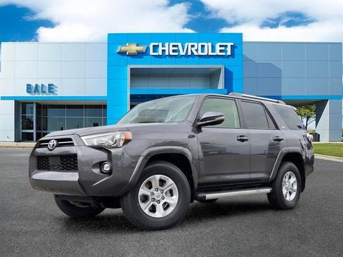 Used 2023 Toyota 4Runner SR5 Premium w/ Moonroof Package RWD image 26