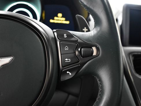 Used 2022 Aston Martin DBS Superleggera RWD image 31