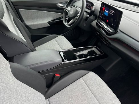 Certified 2023 Volkswagen ID.4 Pro image 16