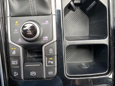 Certified 2024 Kia Sorento SX Prestige image 26
