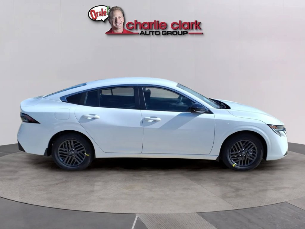 New 2027 Nissan Sentra SV w/ Floor Mat Package FWD image 6