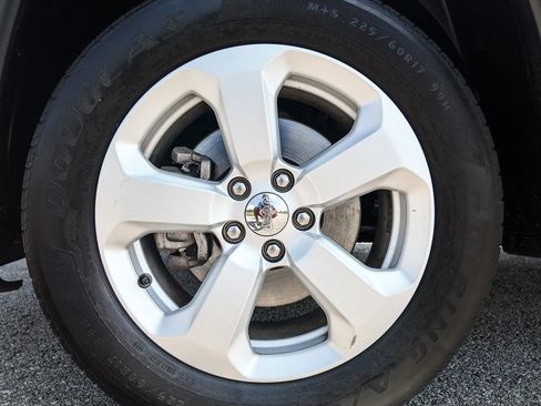 Used 2019 Jeep Compass Latitude w/ Cold Weather Group image 49