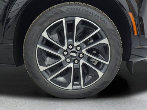 New 2026 Cadillac Optiq Sport 1 w/ LPO, Floor Liner Package image 29