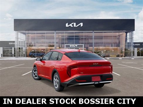 New 2025 Kia K4 LXS image 4