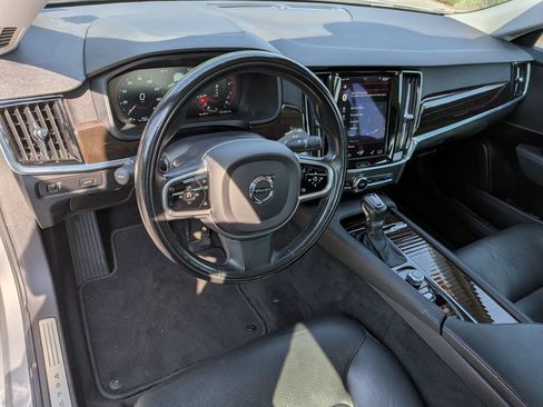 Used 2018 Volvo S90 T5 Momentum w/ Convenience Package AWD/4WD image 12