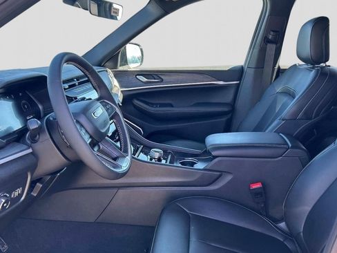 New 2026 Jeep Grand Cherokee Limited AWD/4WD image 3