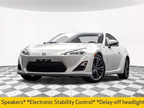 Used 2015 Scion FR-S RWD image 2