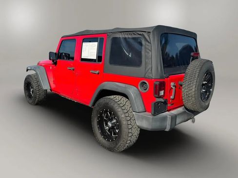 Used 2015 Jeep Wrangler Unlimited Sport w/ Dual Top Group AWD/4WD image 9