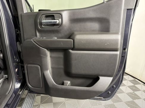 Used 2022 Chevrolet Silverado 1500 Custom image 14