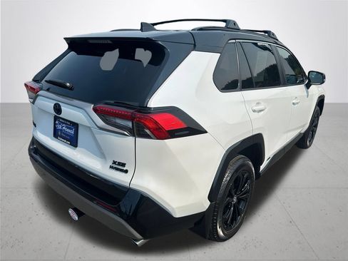 Used 2023 Toyota RAV4 XSE AWD/4WD image 8