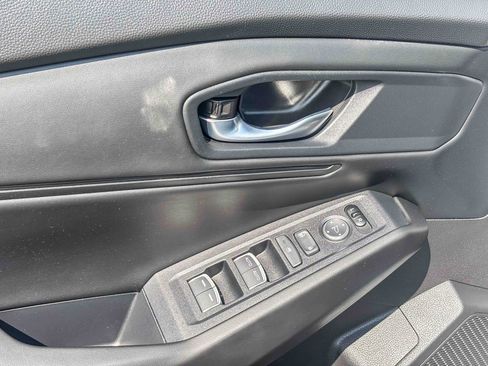 Certified 2025 Honda Accord SE image 22